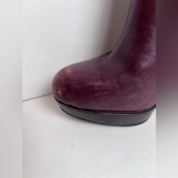 TORY BURCH wine/eggplant leather gold logo platform heeled knee high boots 8 - Picture 4 of 10